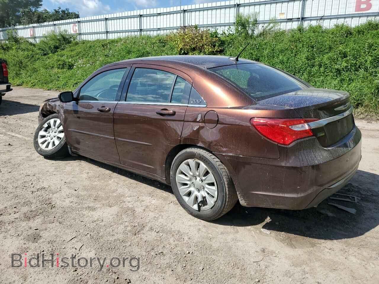 2012 CHRYSLER 200 - VIN: 1C3CCBAG2CN215466 - Фото 2