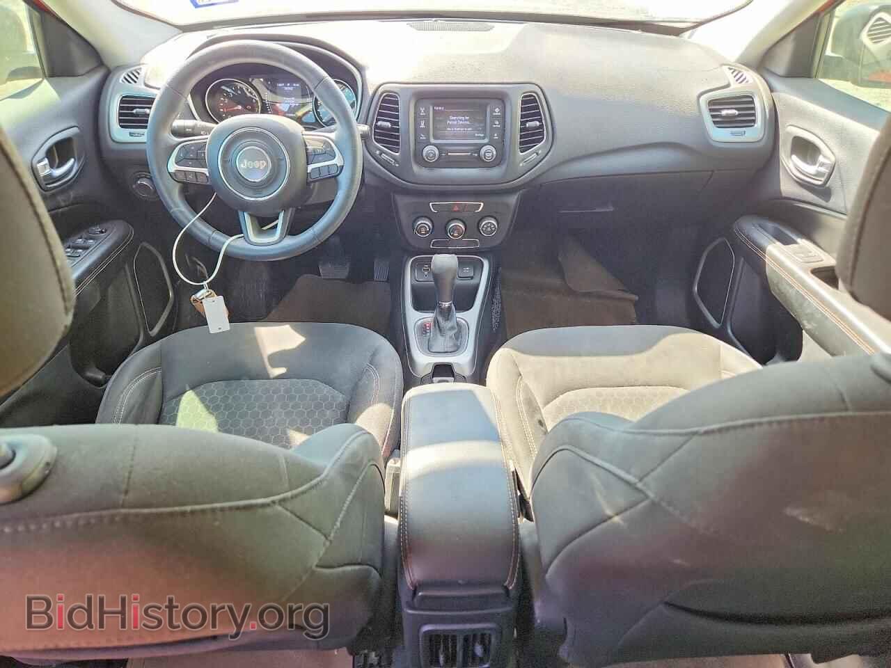 2018 JEEP COMPASS - VIN: 3C4NJCAB8JT106964 - Photo 8