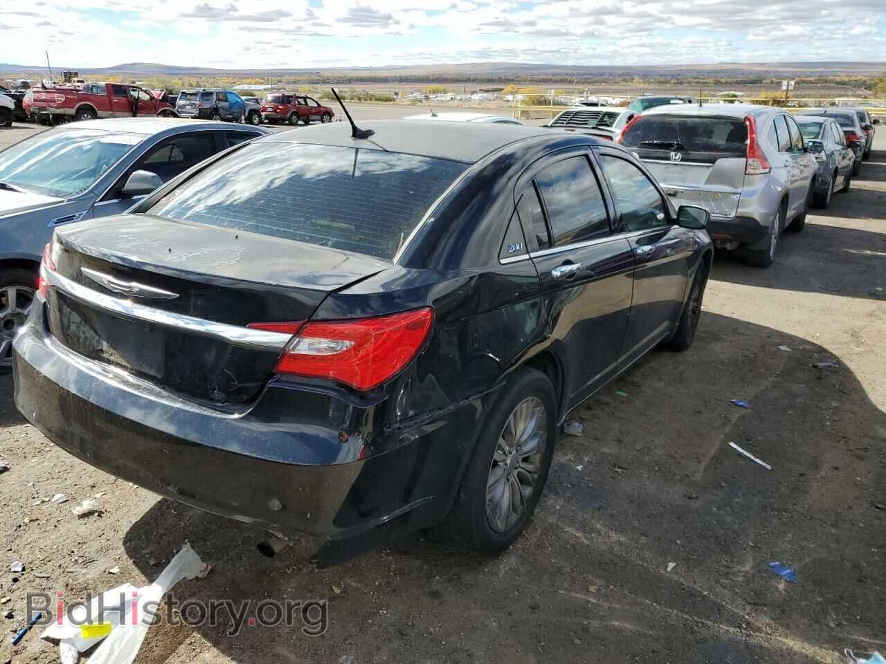 2012 CHRYSLER 200 - VIN: 1C3CCBCB9CN304579 - Photo 4