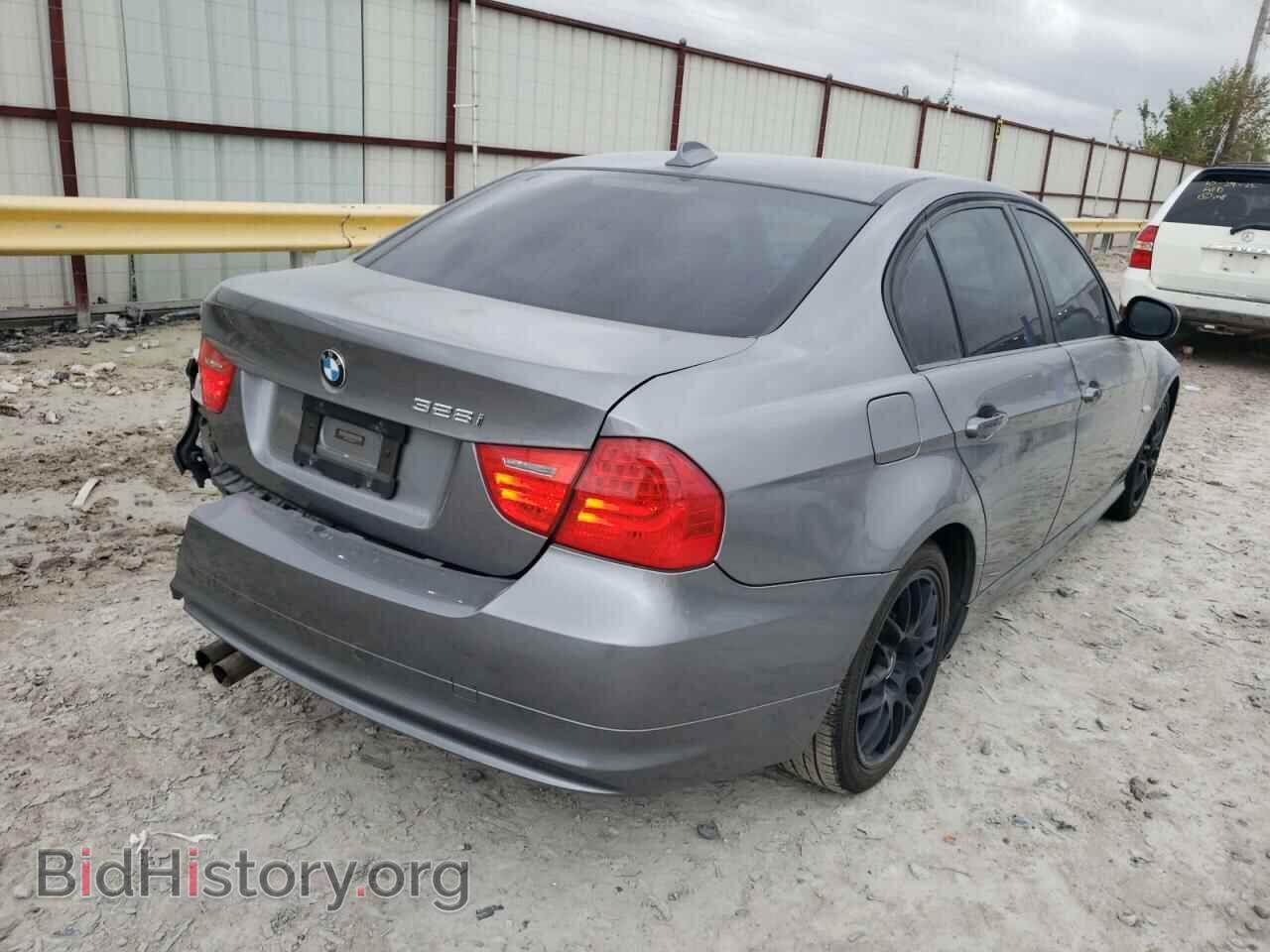 2011 BMW 3 SERIES - VIN: WBAPH7C52BA802406 - Фото 4