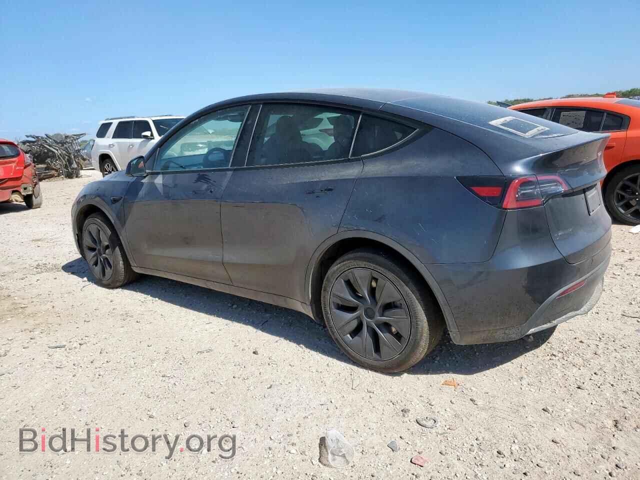 2024 TESLA MODEL Y - VIN: 7SAYGDED2RF107926 - Photo 2