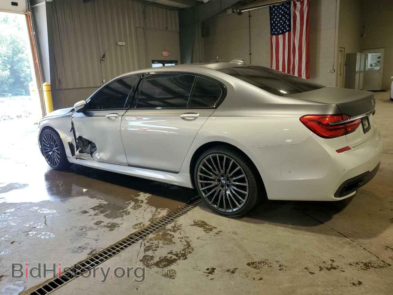 2017 BMW 7 SERIES - VIN: WBA7F2C34HG422822 - Фото 2
