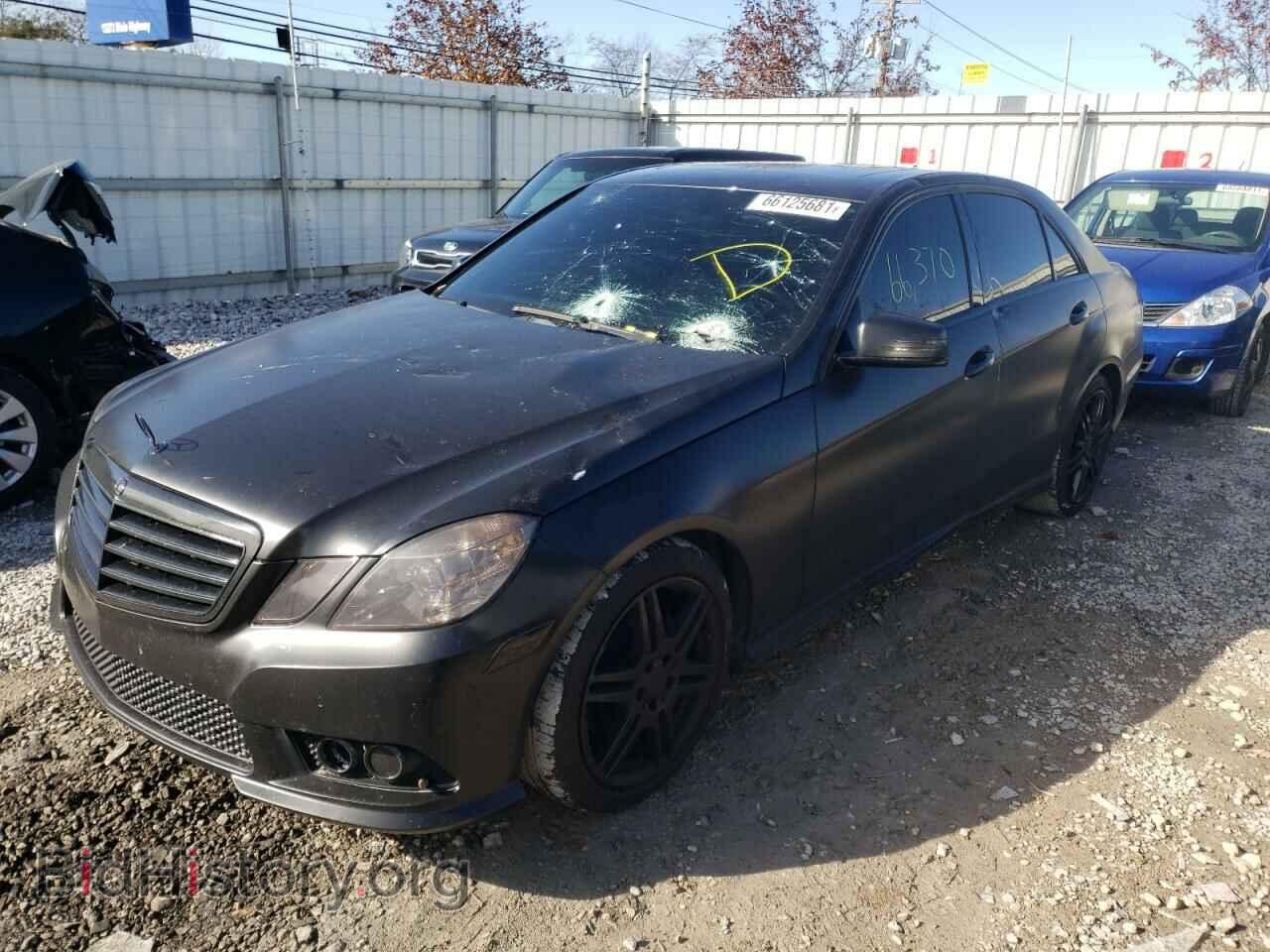 2010 MERCEDES-BENZ E-CLASS - VIN: WDDHF8HB3AA059857 - Фото 2