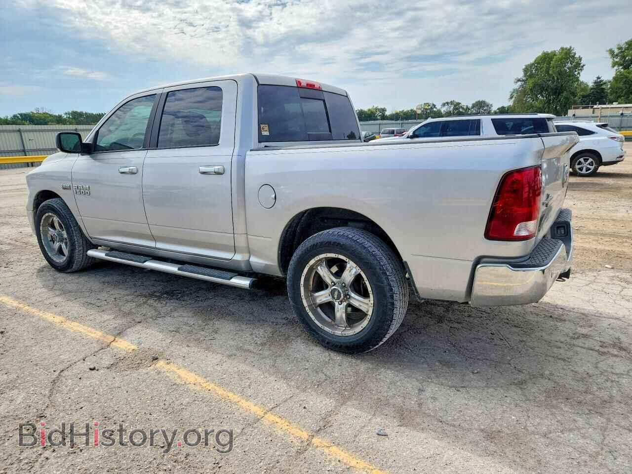 2016 RAM 1500 - VIN: 3C6RR6LT0GG356385 - Photo 2