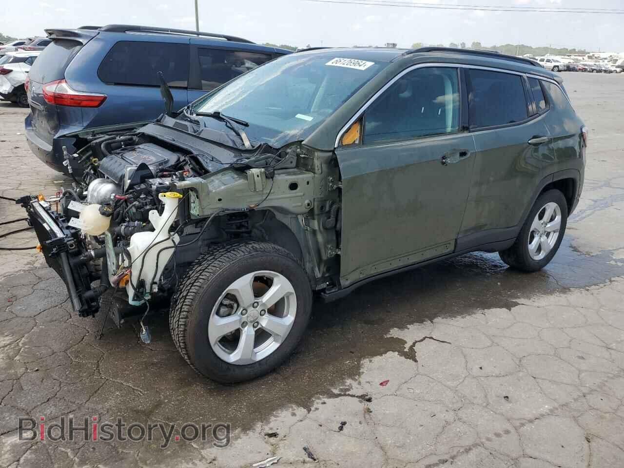 Фотография 3C4NJCBB5JT327629 - JEEP COMPASS 2018