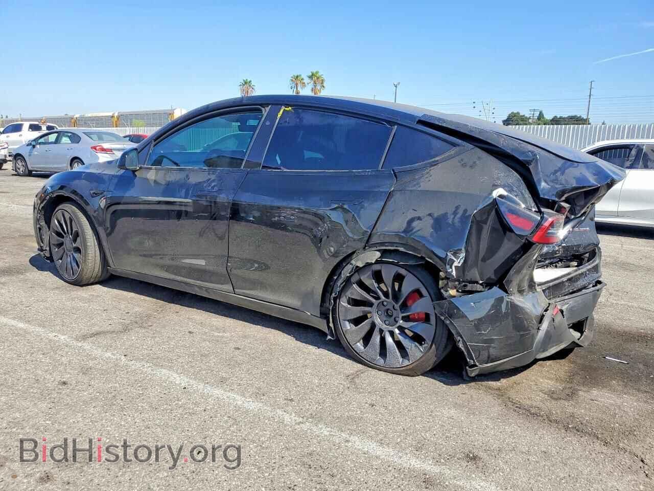2024 TESLA MODEL Y - VIN: 7SAYGDEFXRF106699 - Photo 2