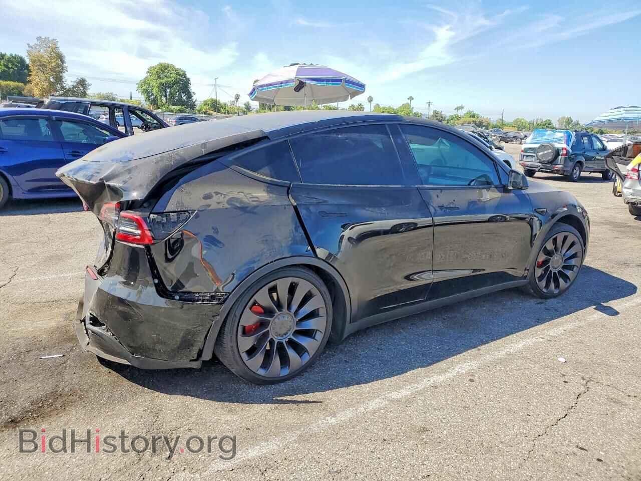2024 TESLA MODEL Y - VIN: 7SAYGDEFXRF106699 - Photo 3