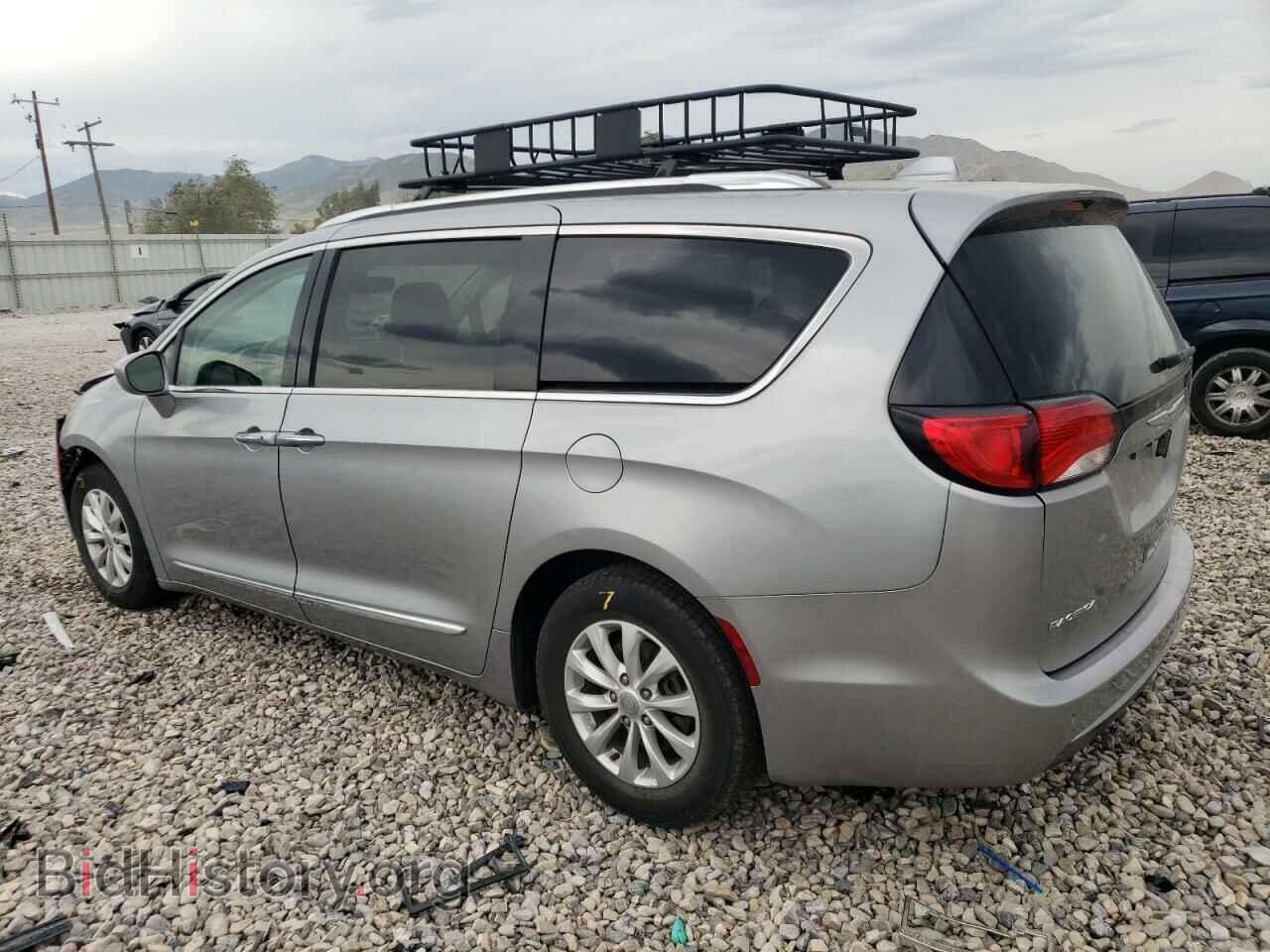 2018 CHRYSLER PACIFICA - VIN: 2C4RC1BG9JR210988 - Фото 2