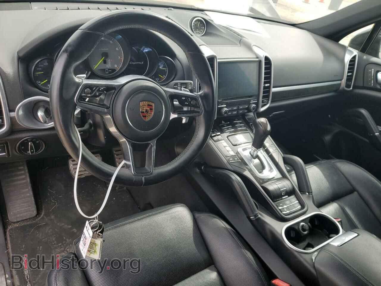 2017 PORSCHE CAYENNE - VIN: WP1AE2A29HLA75516 - Фото 8