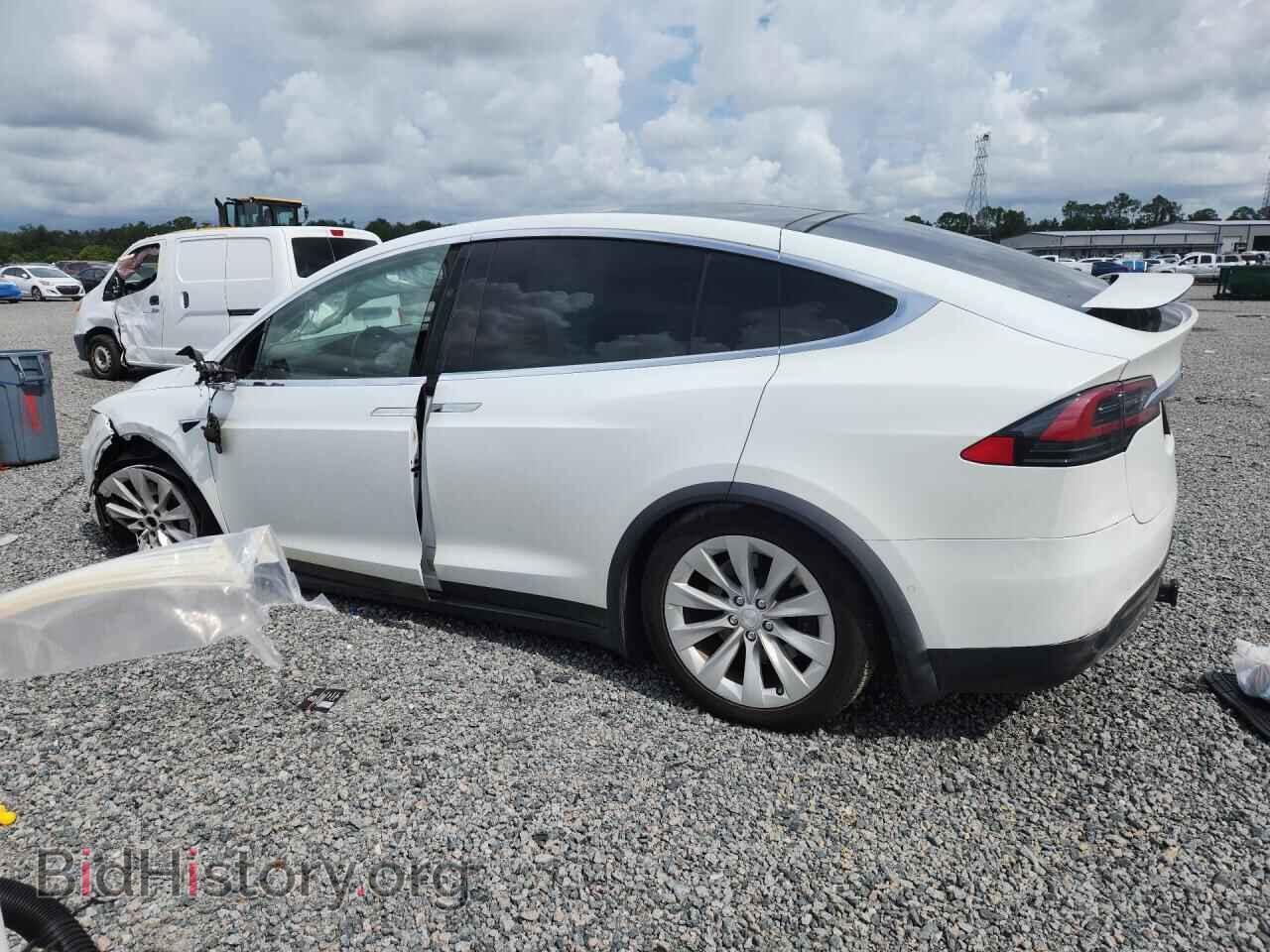 2020 TESLA MODEL X - VIN: 5YJXCAE21LF238709 - Photo 2