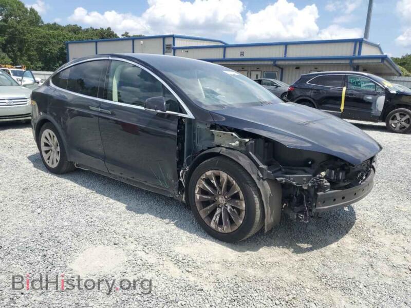 2017 Tesla MODEL X (VIN 5YJXCBE25HF037876) — фото 4 из 15