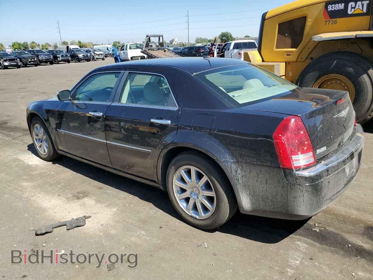 2008 CHRYSLER 300 - VIN: 2C3KA63H98H146774 - Фото 2