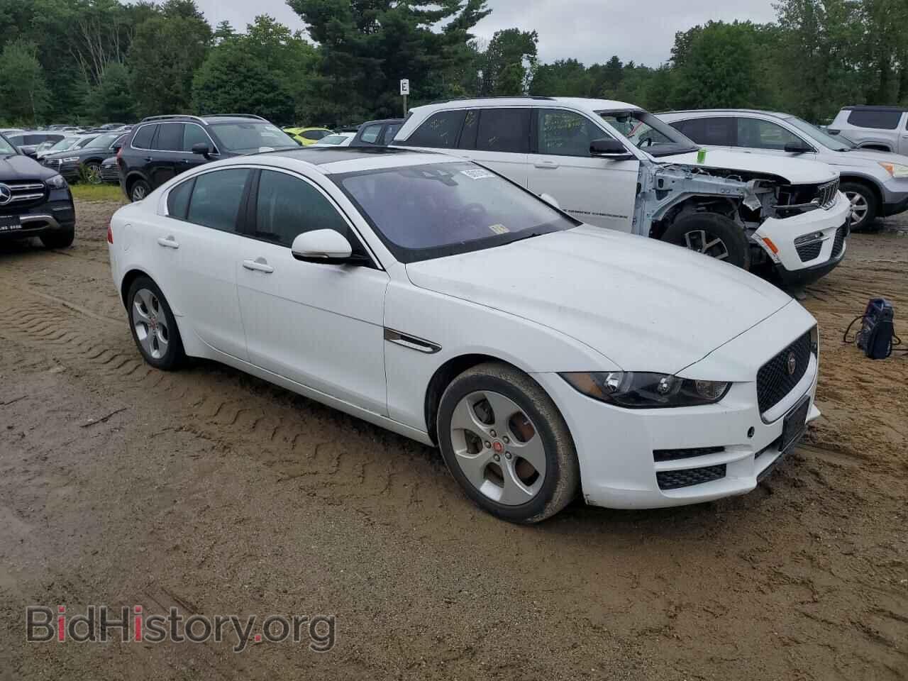 2017 JAGUAR XE - VIN: SAJAR4BG1HA977960 - Фото 4