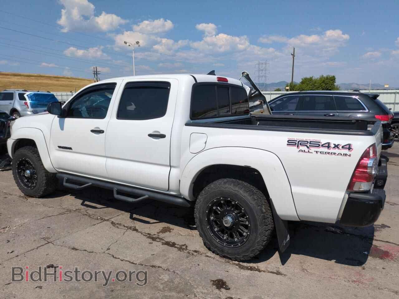 2015 TOYOTA TACOMA - VIN: 5TFLU4EN6FX130913 - Фото 2