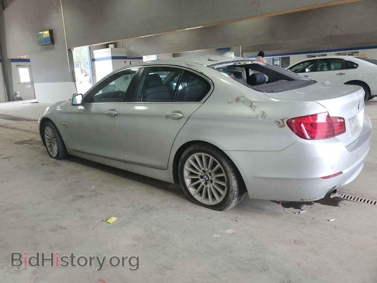 2011 BMW 5 SERIES - VIN: WBAFU7C57BC778440 - Фото 2