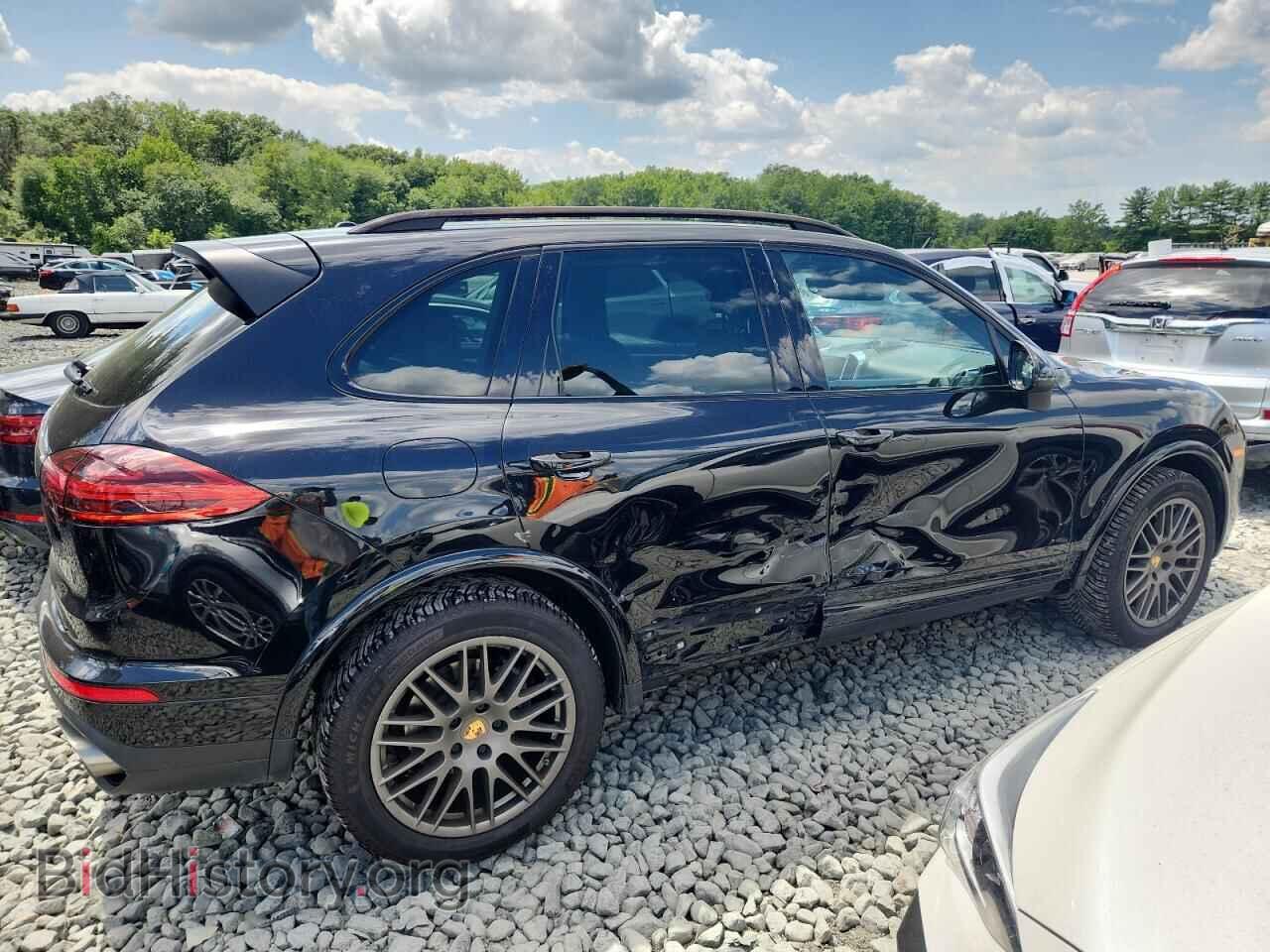 2017 PORSCHE CAYENNE - VIN: WP1AA2A23HKA84715 - Фото 3