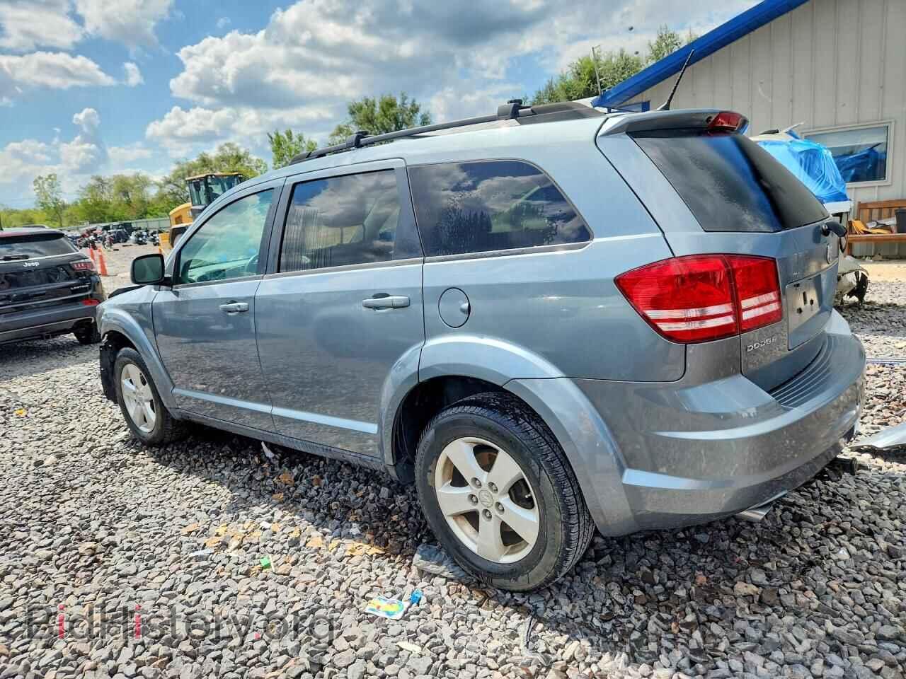 2010 Dodge JOURNEY (VIN 3D4PG5FV2AT236618) — фото 2 из 13
