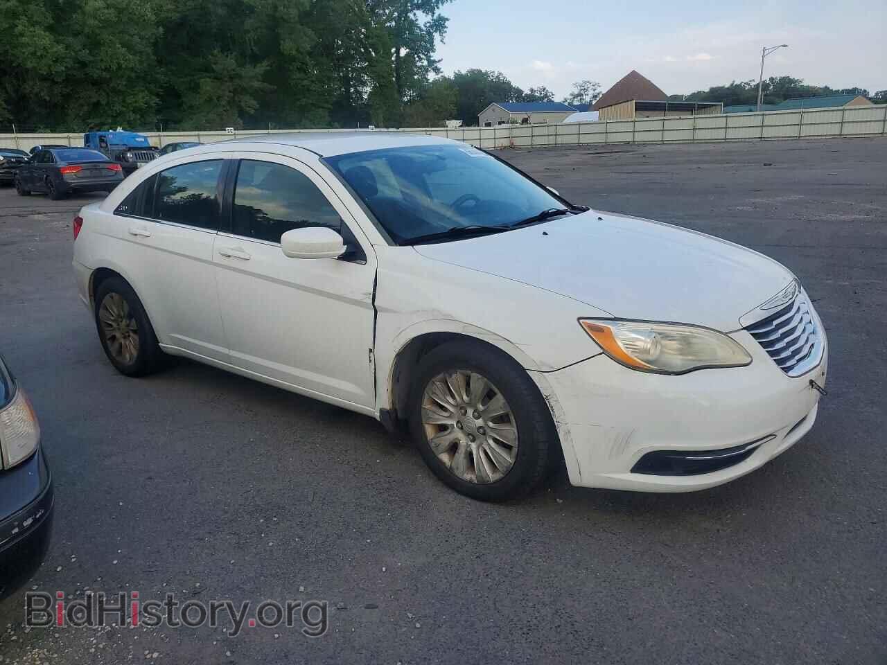 2014 CHRYSLER 200 - VIN: 1C3CCBAB6EN141833 - Photo 4