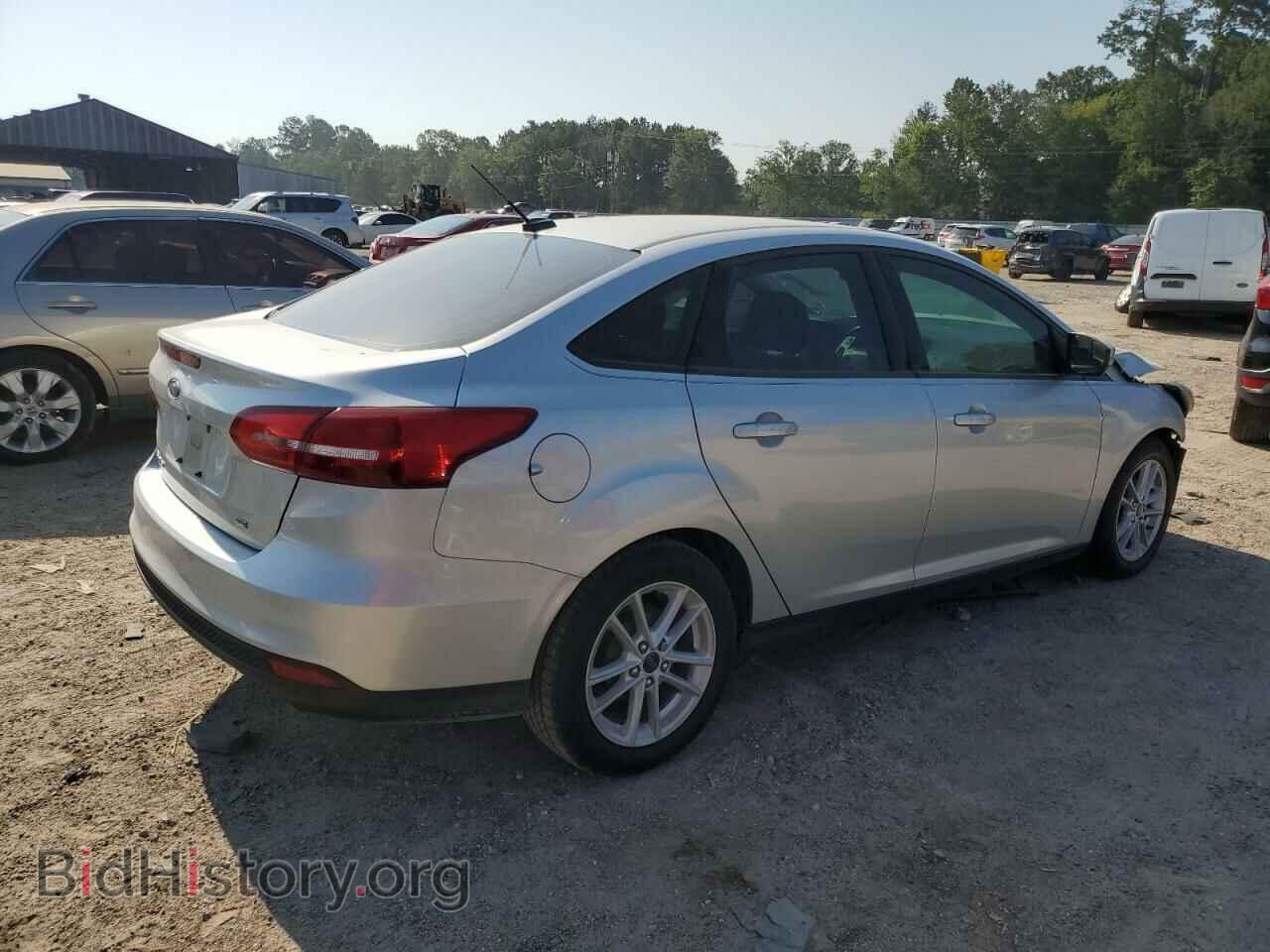 2017 FORD FOCUS - VIN: 1FADP3F25HL212691 - Фото 3
