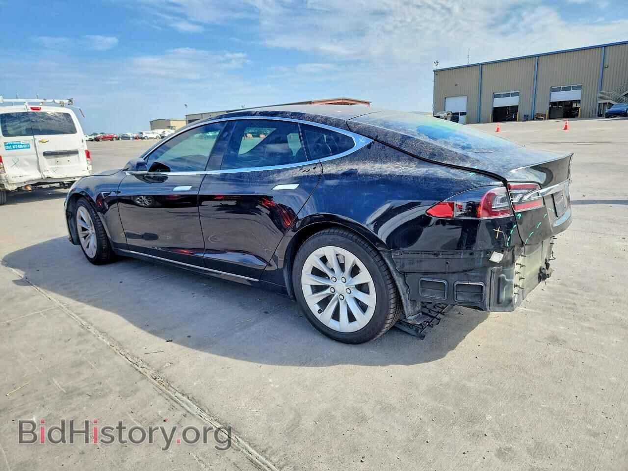 2017 TESLA MODEL S - VIN: 5YJSA1E25HF186122 - Photo 2