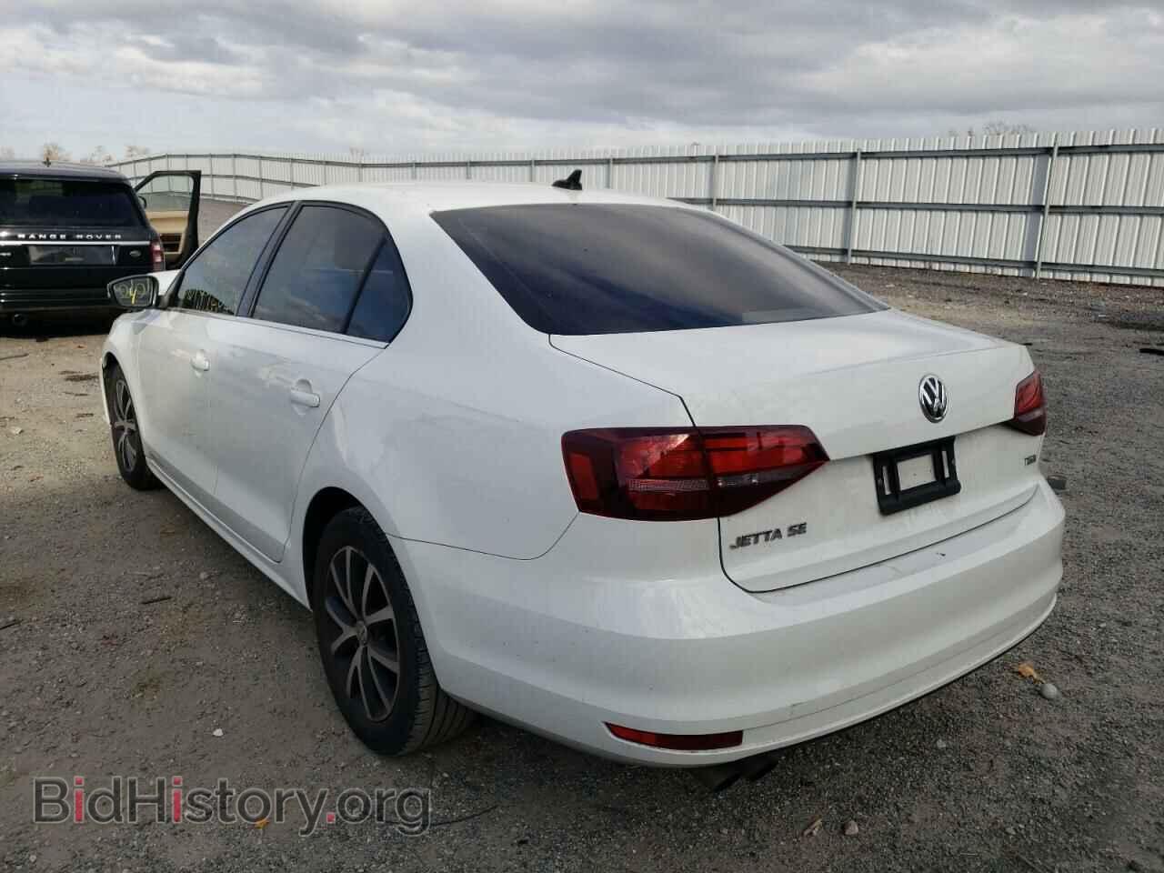 2017 VOLKSWAGEN JETTA - VIN: 3VWDB7AJ0HM407110 - Фото 3