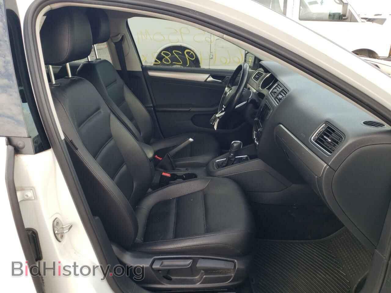 2017 VOLKSWAGEN JETTA - VIN: 3VWDB7AJ0HM407110 - Фото 5