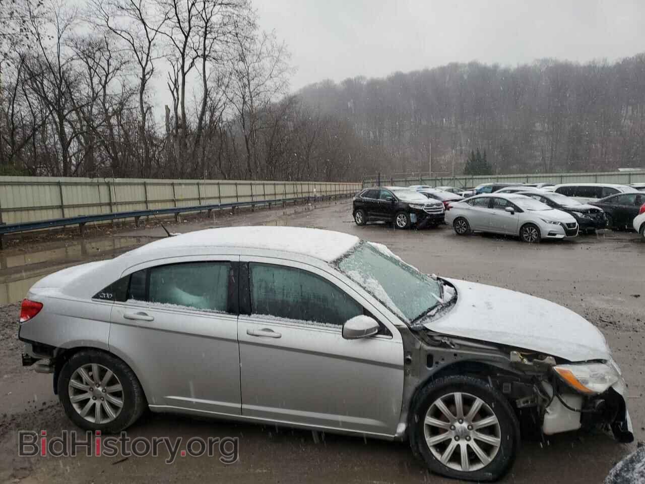 2011 CHRYSLER 200 - VIN: 1C3BC1FG2BN511889 - Фото 4