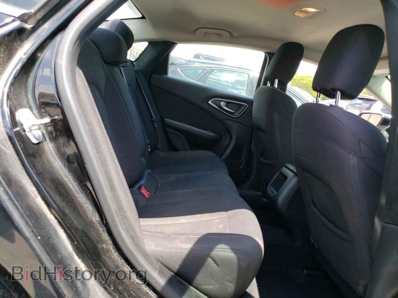 2015 CHRYSLER 200 - VIN: 1C3CCCFB8FN617869 - Photo 10