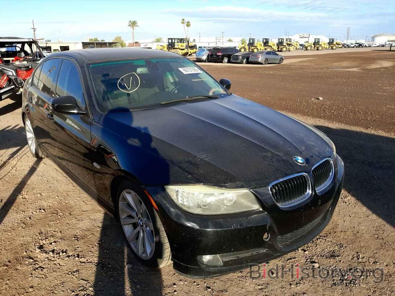 Photo WBAPH5G55BNM74843 - BMW 3 SERIES 2011