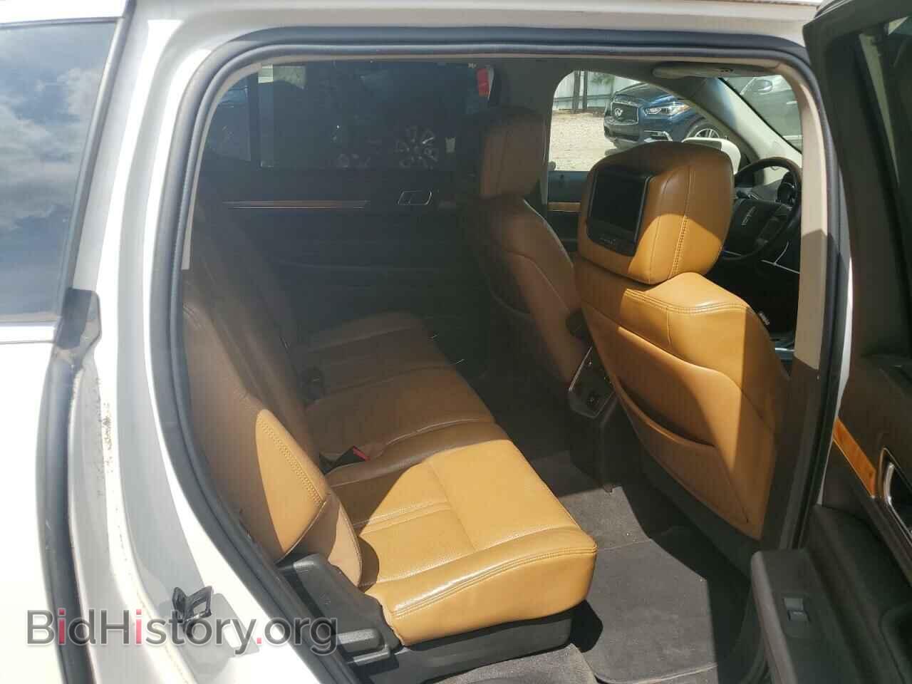 2011 LINCOLN MKT - VIN: 2LMHJ5FR4BBJ53419 - Фото 11