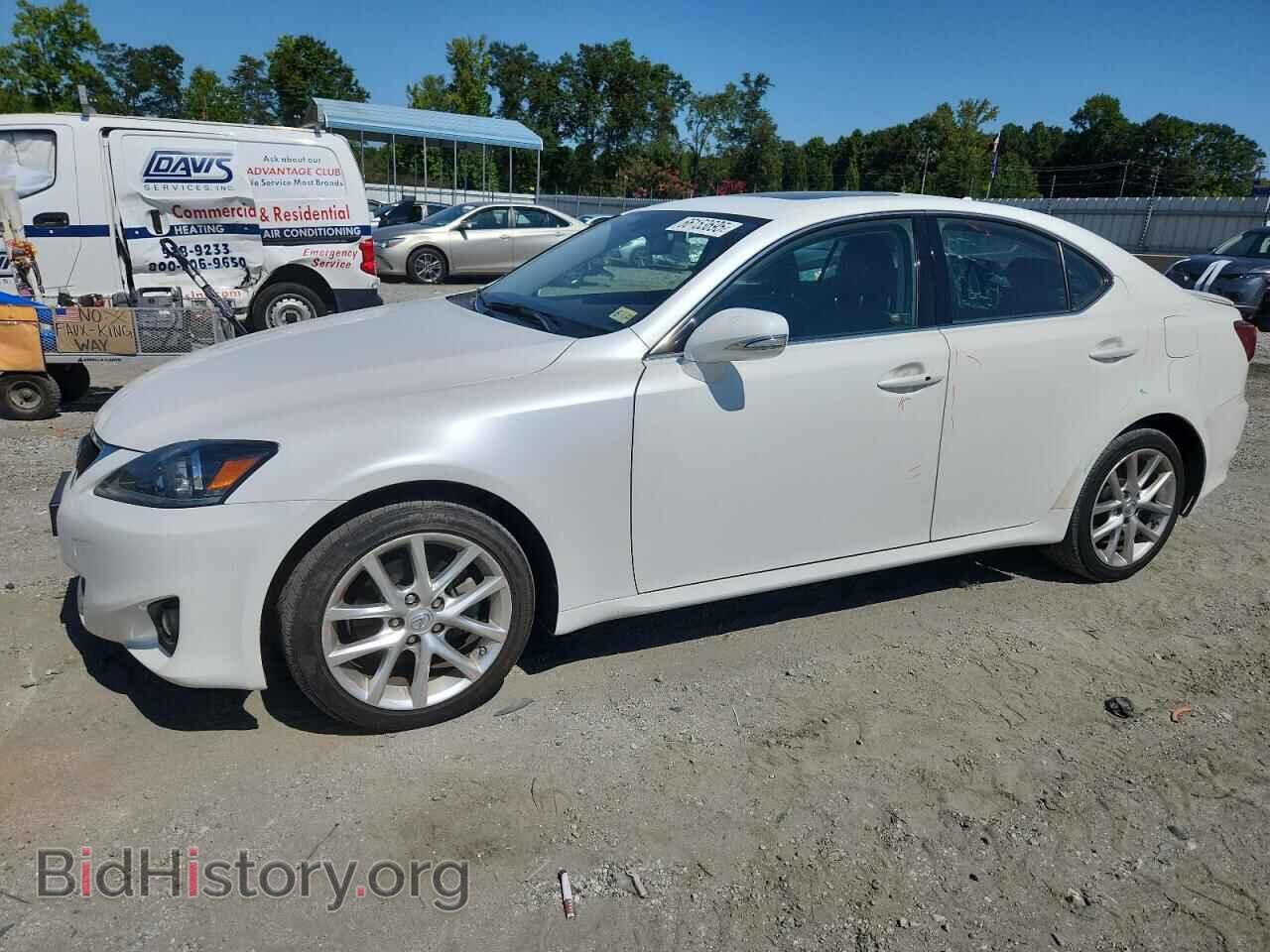 Photo JTHCF5C27B2035260 - LEXUS IS 2011