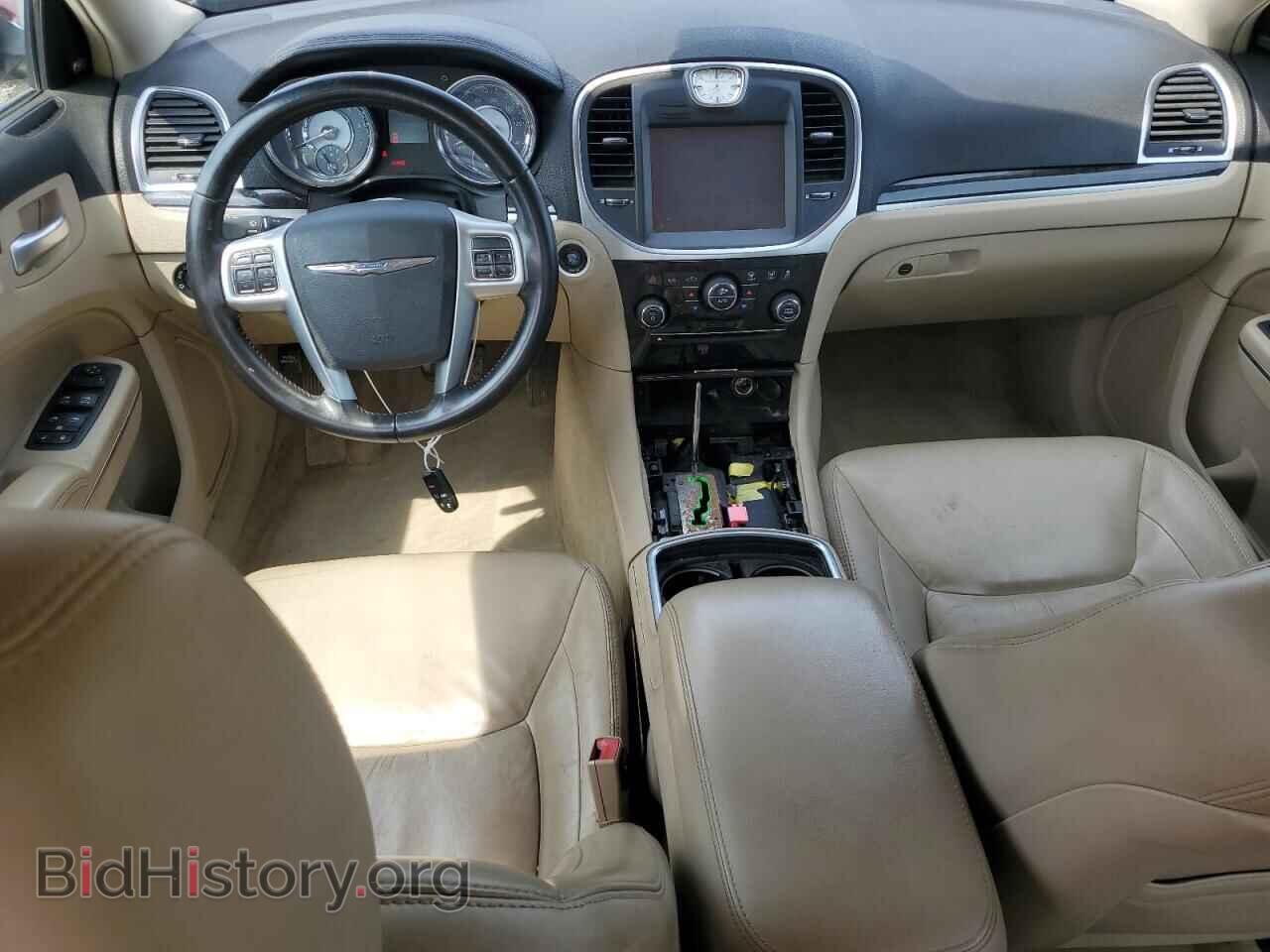2011 CHRYSLER 300 - VIN: 2C3CA5CGXBH564449 - Фото 8