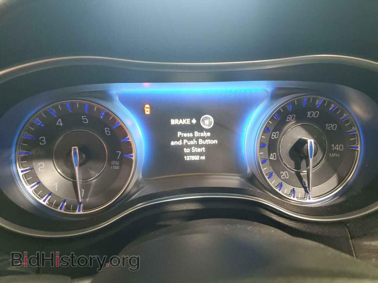 2016 CHRYSLER 300 - VIN: 2C3CCAAG8GH223709 - Фото 9