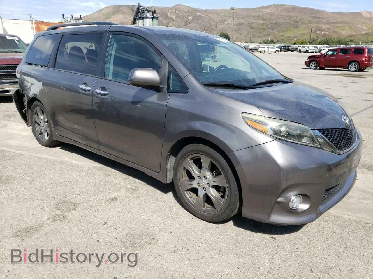 2017 TOYOTA SIENNA - VIN: 5TDXZ3DC9HS792121 - Фото 4