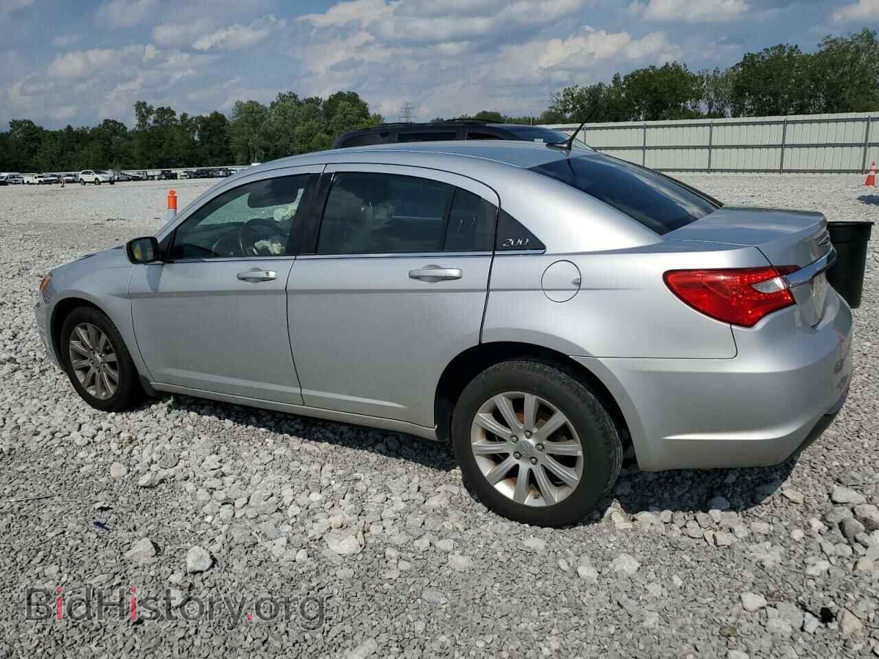 2012 CHRYSLER 200 - VIN: 1C3CCBBBXCN100374 - Фото 2