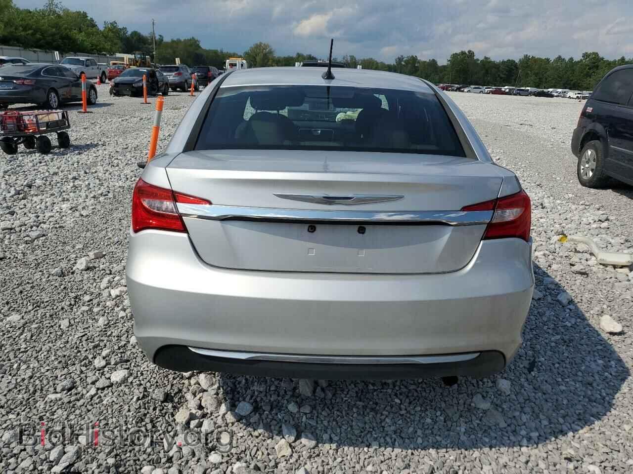 2012 CHRYSLER 200 - VIN: 1C3CCBBBXCN100374 - Фото 6