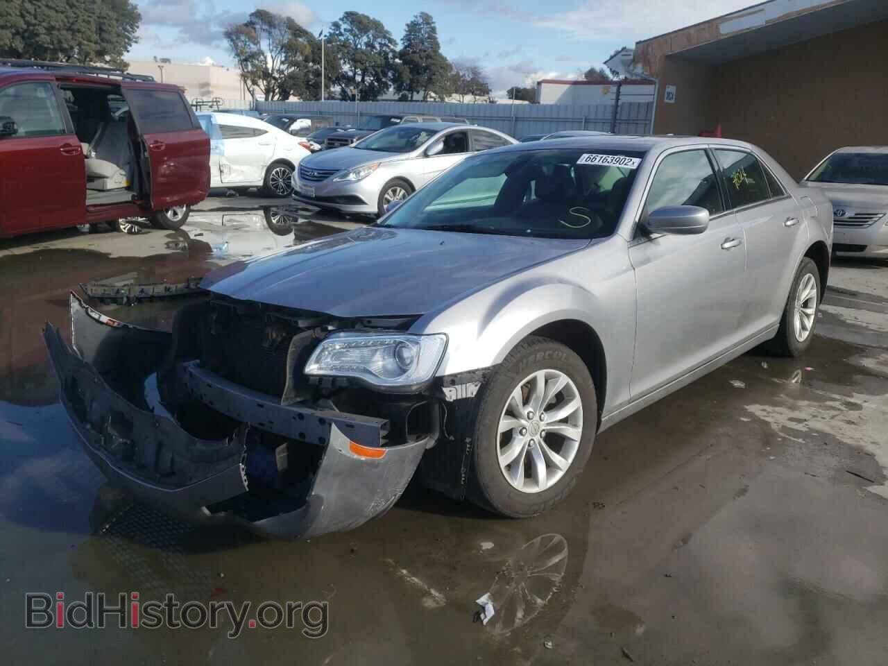 2016 CHRYSLER 300 - VIN: 2C3CCAAG2GH207554 - Фото 2