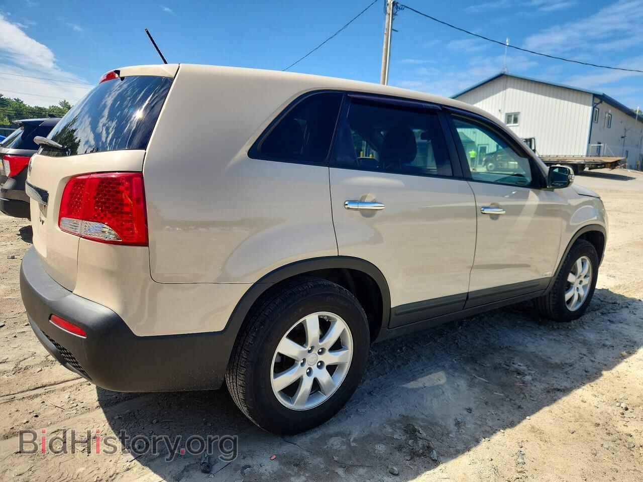 2011 KIA SORENTO - VIN: 5XYKTCA16BG096643 - Фото 3