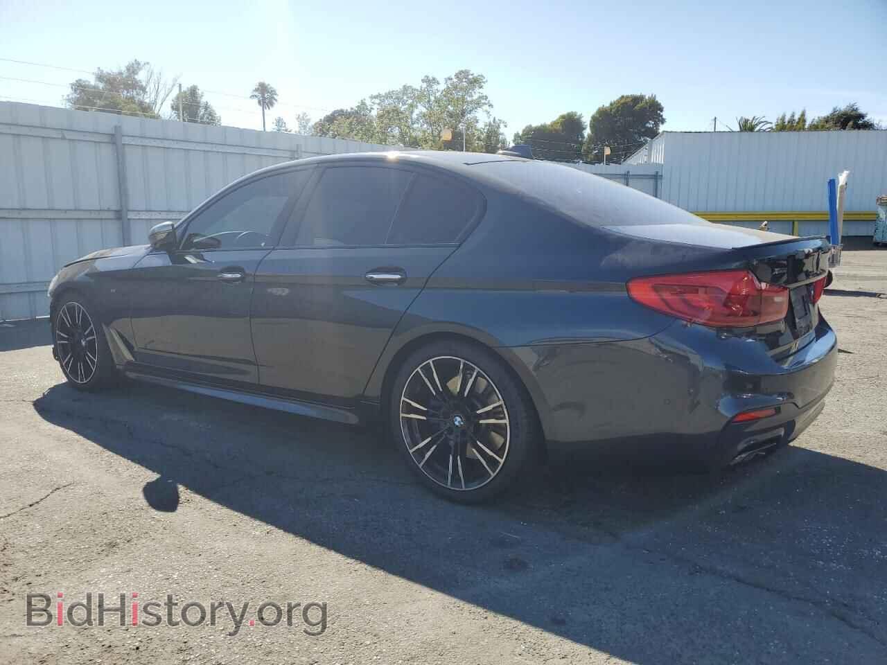 2018 BMW M5 - VIN: WBAJB9C5XJB049302 - Photo 2