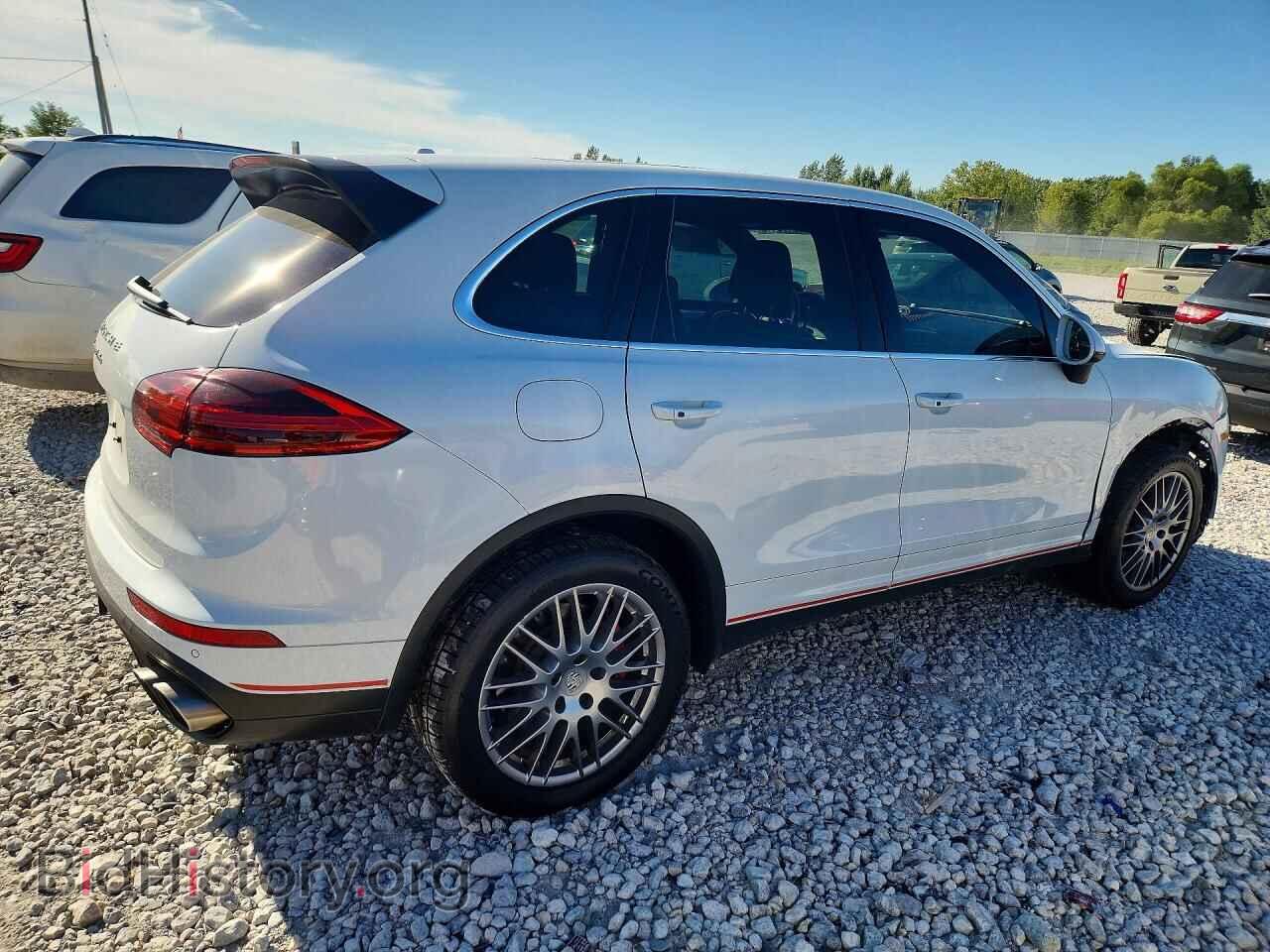 2015 PORSCHE CAYENNE - VIN: WP1AC2A21FLA80731 - Photo 3