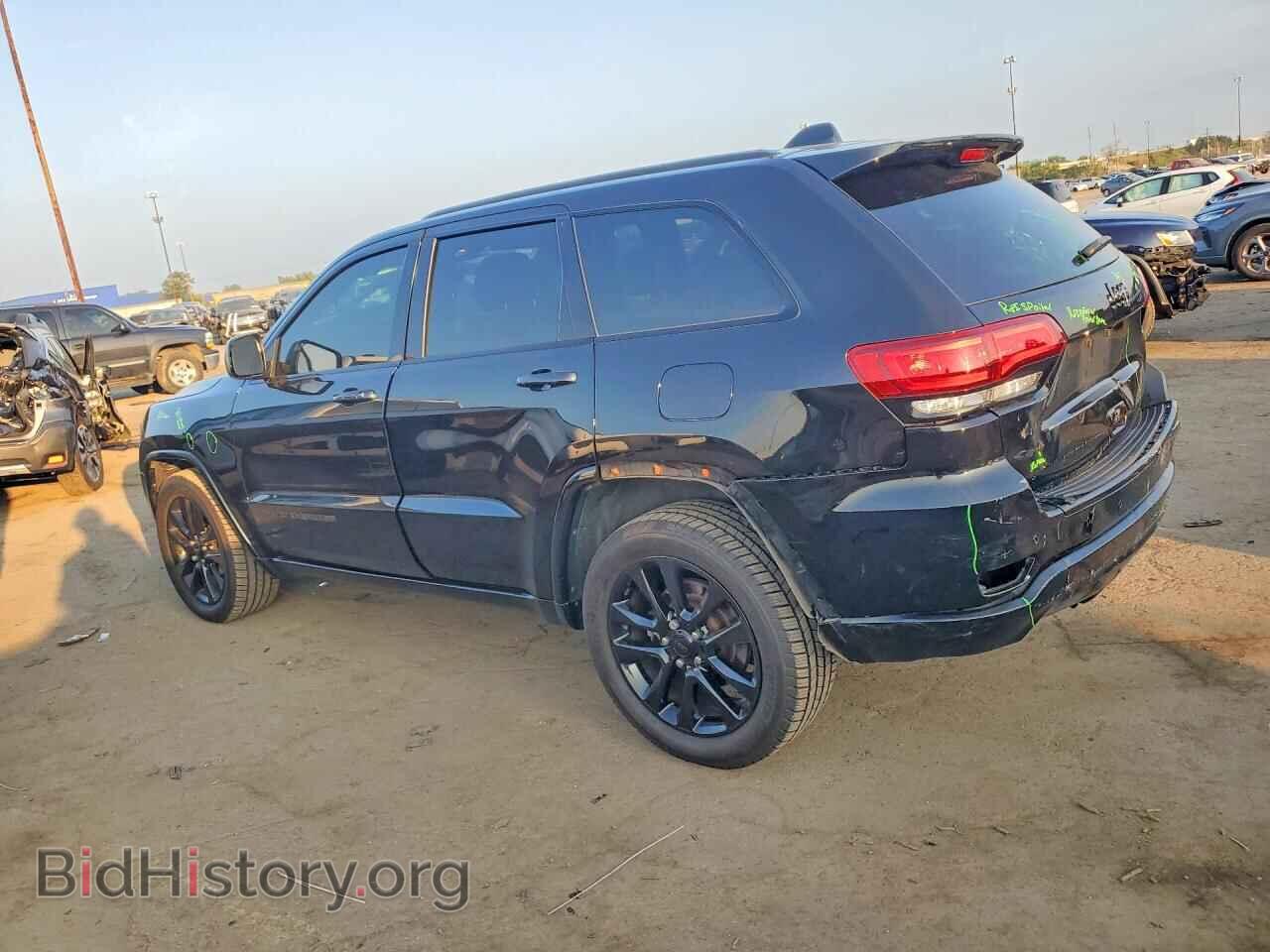 2018 JEEP CHEROKEE - VIN: 1C4RJFAGXJC302964 - Photo 2