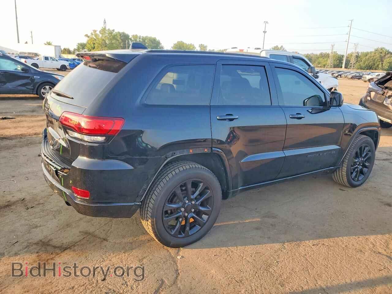 2018 JEEP CHEROKEE - VIN: 1C4RJFAGXJC302964 - Photo 3