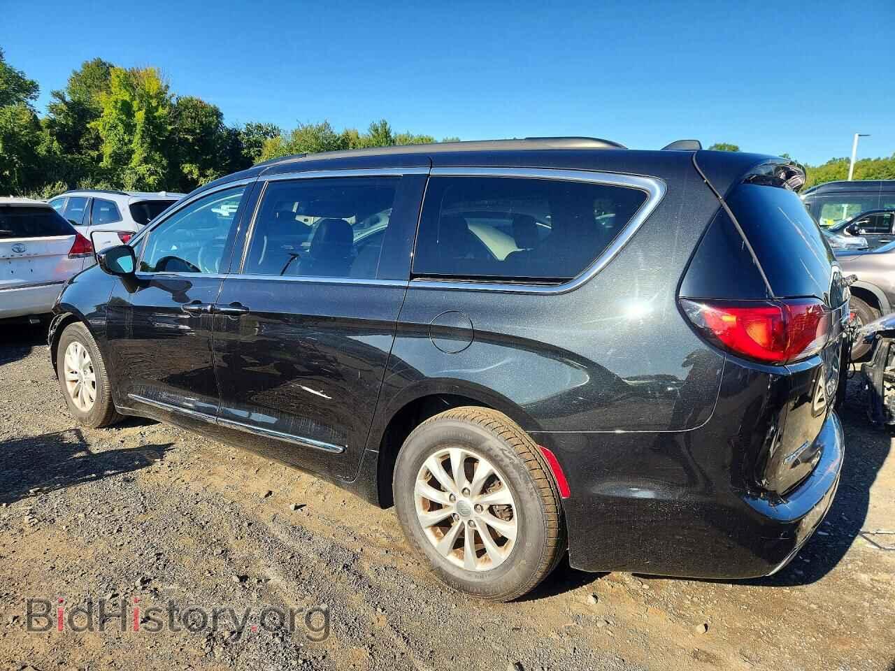 2017 CHRYSLER PACIFICA - VIN: 2C4RC1BGXHR524370 - Фото 2