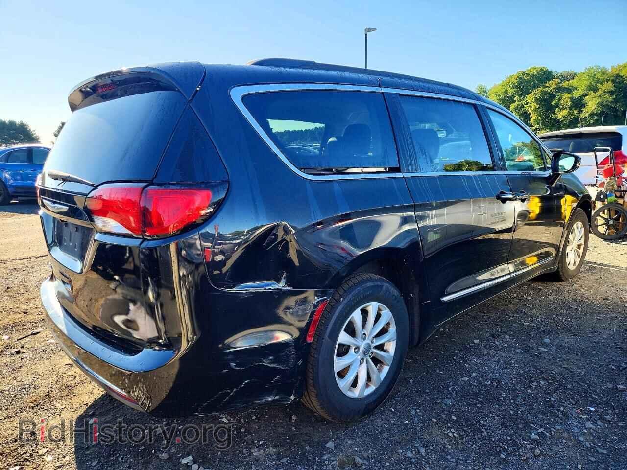 2017 CHRYSLER PACIFICA - VIN: 2C4RC1BGXHR524370 - Фото 3