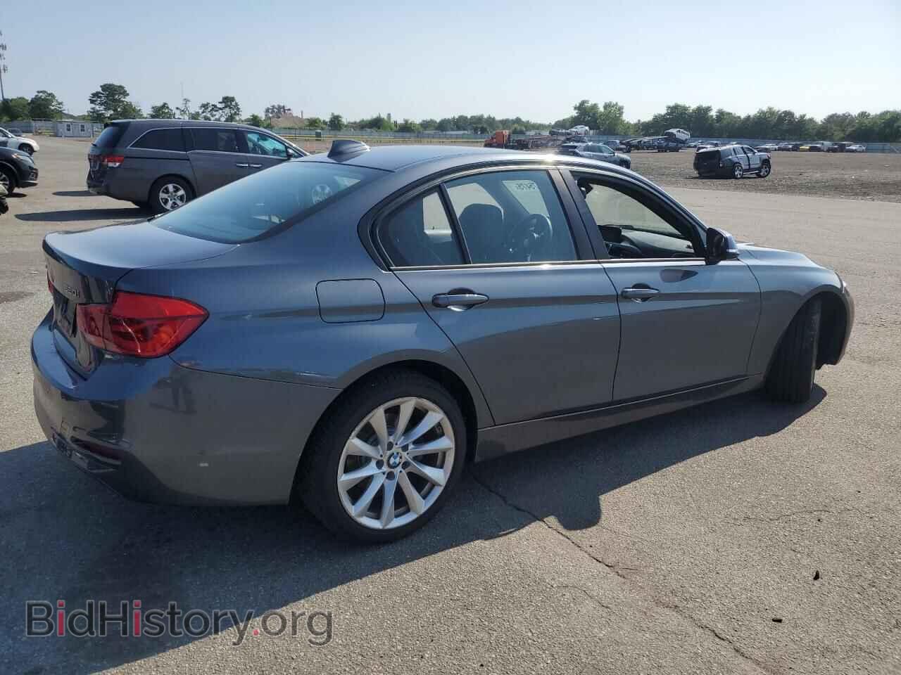 2017 BMW 3 SERIES - VIN: WBA8A3C32HK692959 - Фото 3