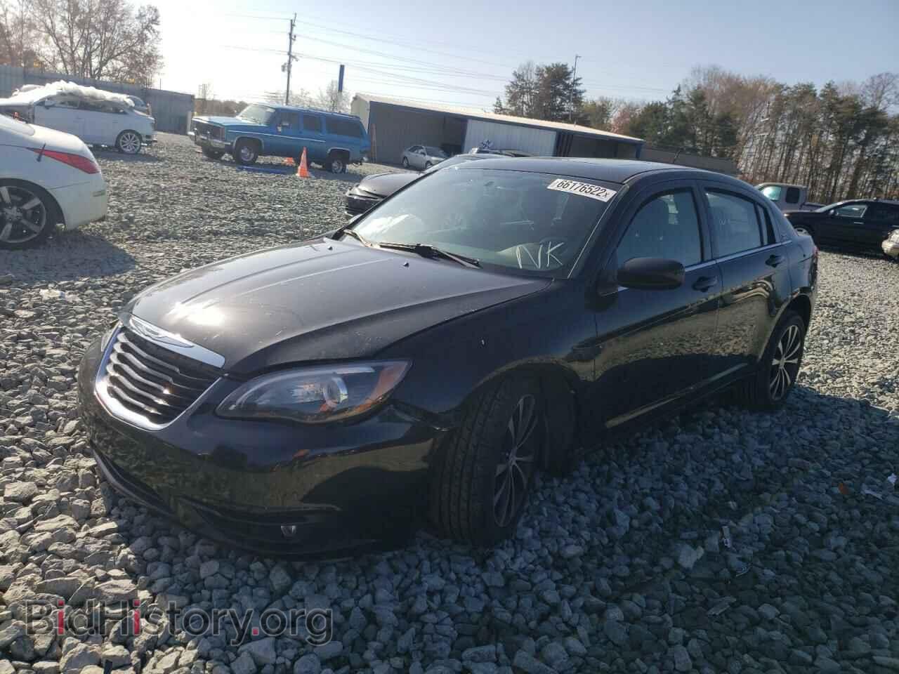 2013 CHRYSLER 200 - VIN: 1C3CCBBB4DN618918 - Фото 2