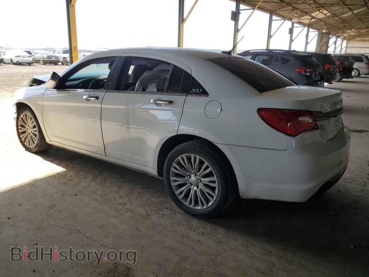 2013 CHRYSLER 200 - VIN: 1C3CCBCG3DN555451 - Photo 2
