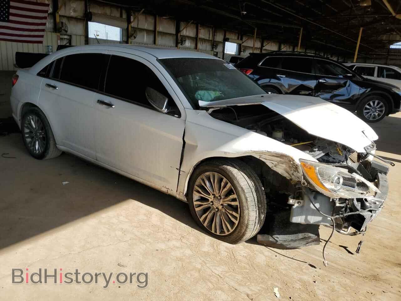 2013 CHRYSLER 200 - VIN: 1C3CCBCG3DN555451 - Photo 4