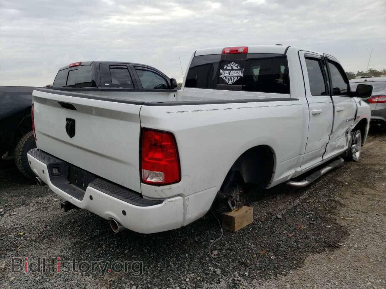 2011 DODGE RAM 1500 - VIN: 1D7RB1GT4BS615669 - Фото 4