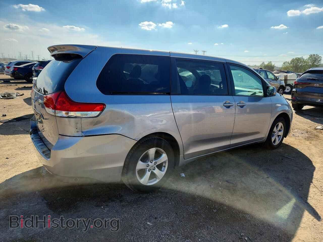 2012 TOYOTA SIENNA - VIN: 5TDKA3DC5CS015543 - Фото 3